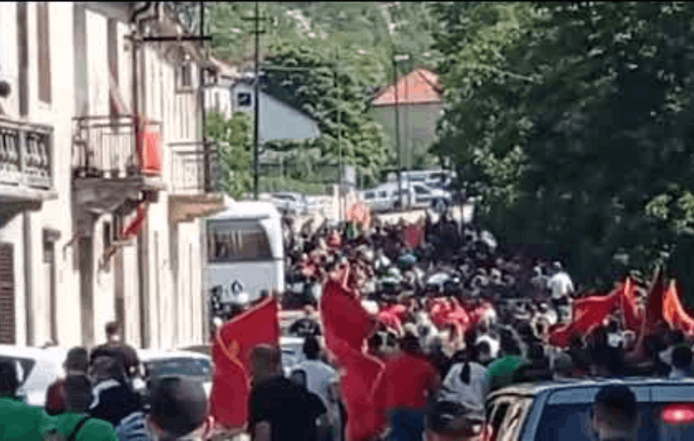 PROFESORKA PRAVNOG FAKULTETA U PODGORICI OPTUŽENA DA VRBUJE STUDENTE ZA KOMITE: Šta to radi Aneta Spaić?